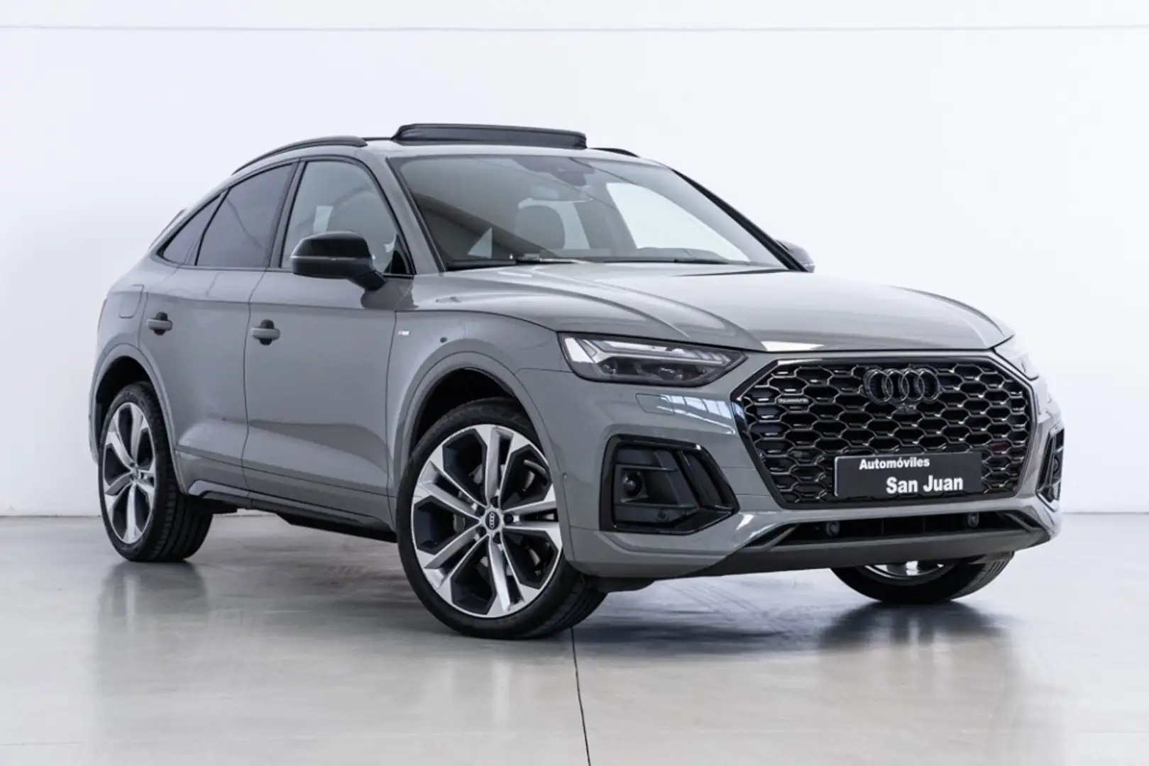 Audi Q5 Sportback 40 TDI quattro-ultra Black line S tronic Gris - 1