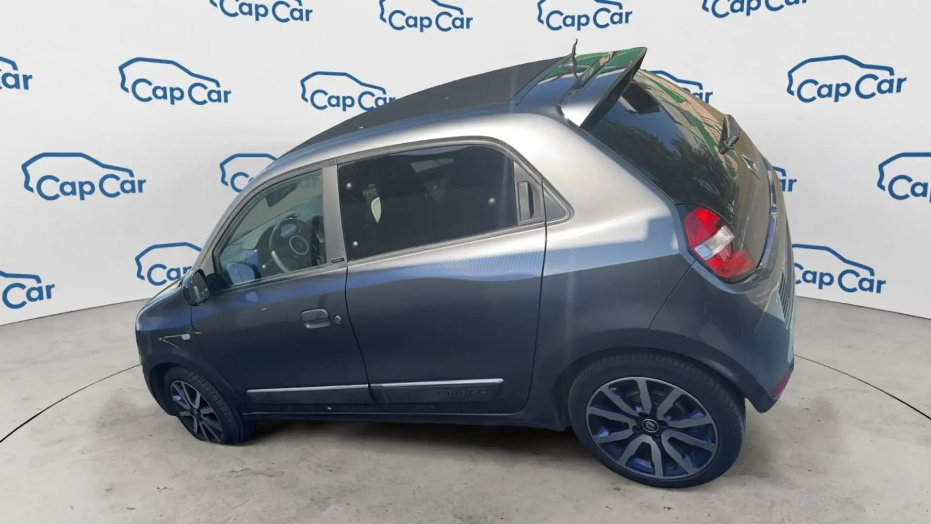 Renault Twingo III 0.9 TCe 90 Cosmic - 2