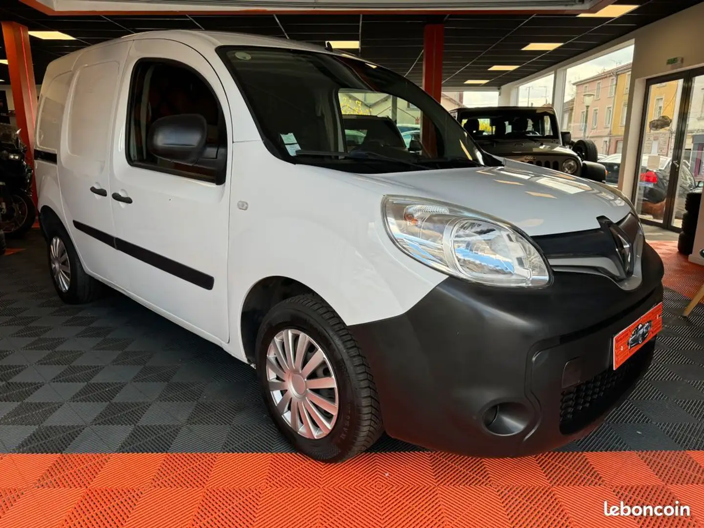 Renault Kangoo II Phase 1.5 DCI ENERGY 90 cv Garantie 12 mois Blanc - 1