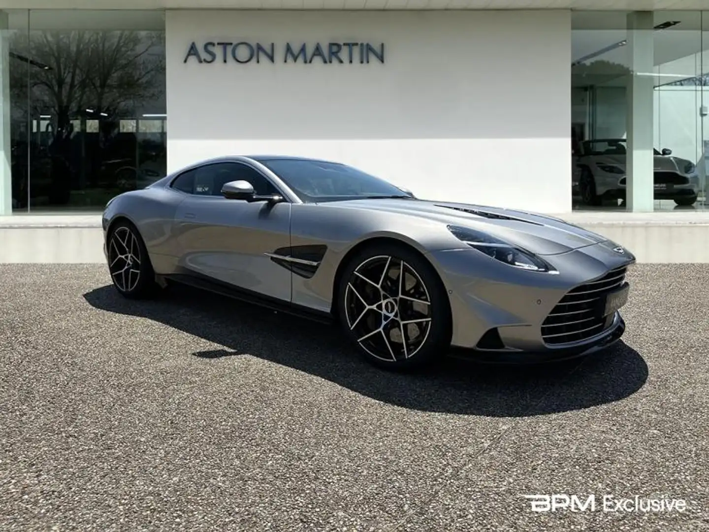 Aston Martin Vanquish 835 Plateado - 2