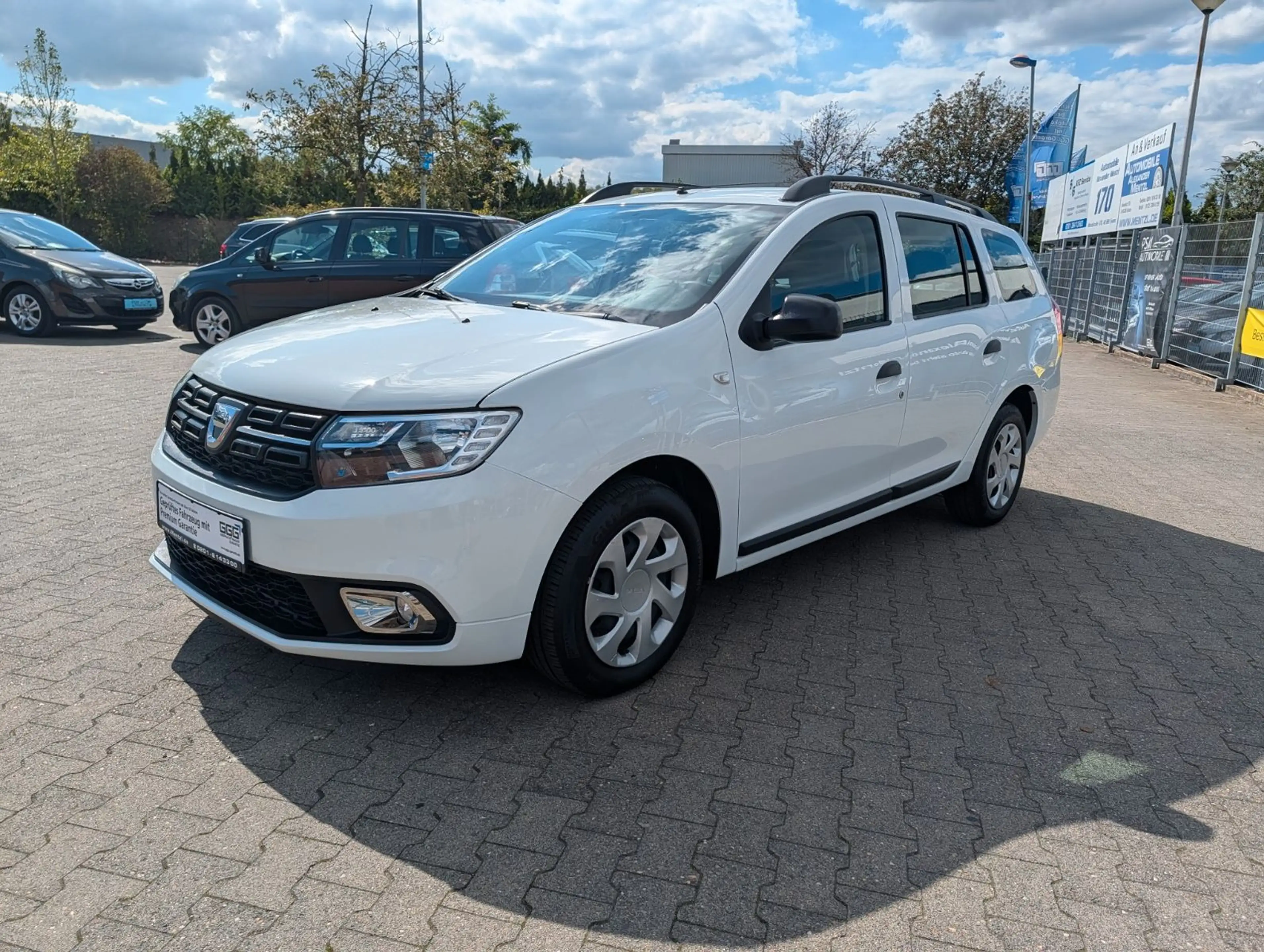 Dacia Logan Essential GARANTIE KLIMA NAVI CARPLAY