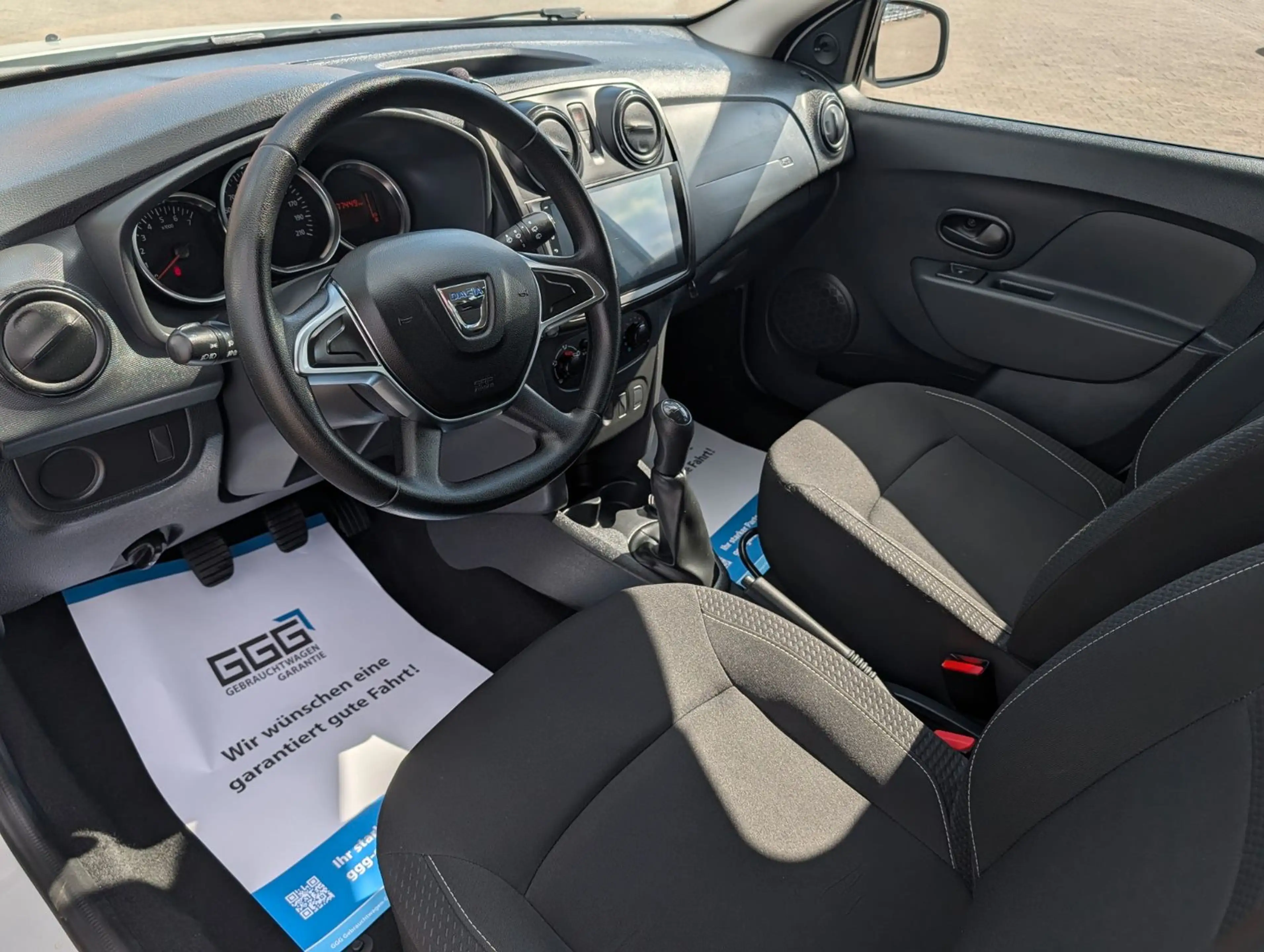Dacia Logan Essential GARANTIE KLIMA NAVI CARPLAY — photo 11