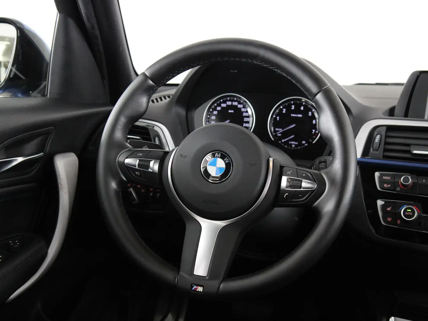 BMW 118 1 Serie 118i Edition M Sport Shadow High Executive Bleu - 2