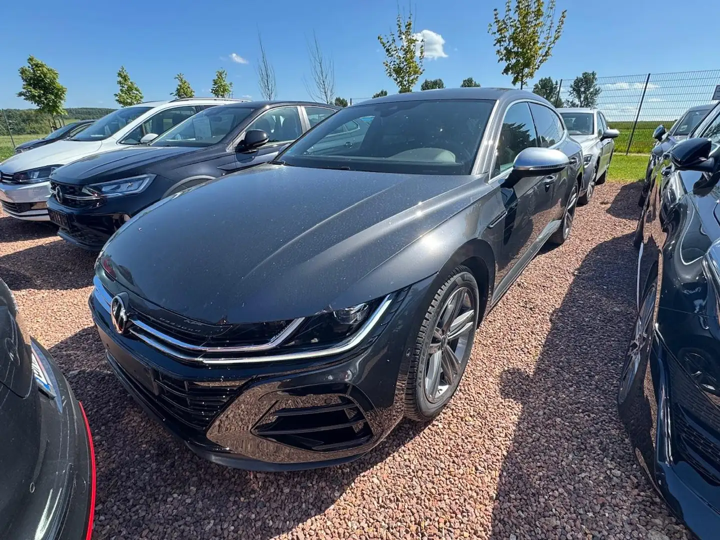 Volkswagen Arteon 2.0 TSI DSG R 4Motion Navi|AHK|360°|LED Grau - 2