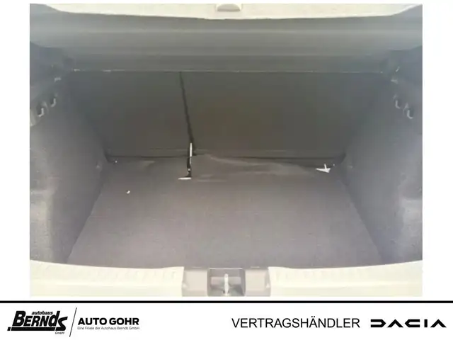 Dacia Sandero view 6