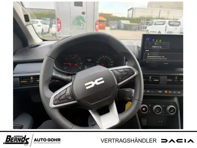 Dacia Sandero view 10
