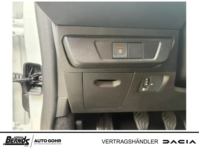 Dacia Sandero view 15