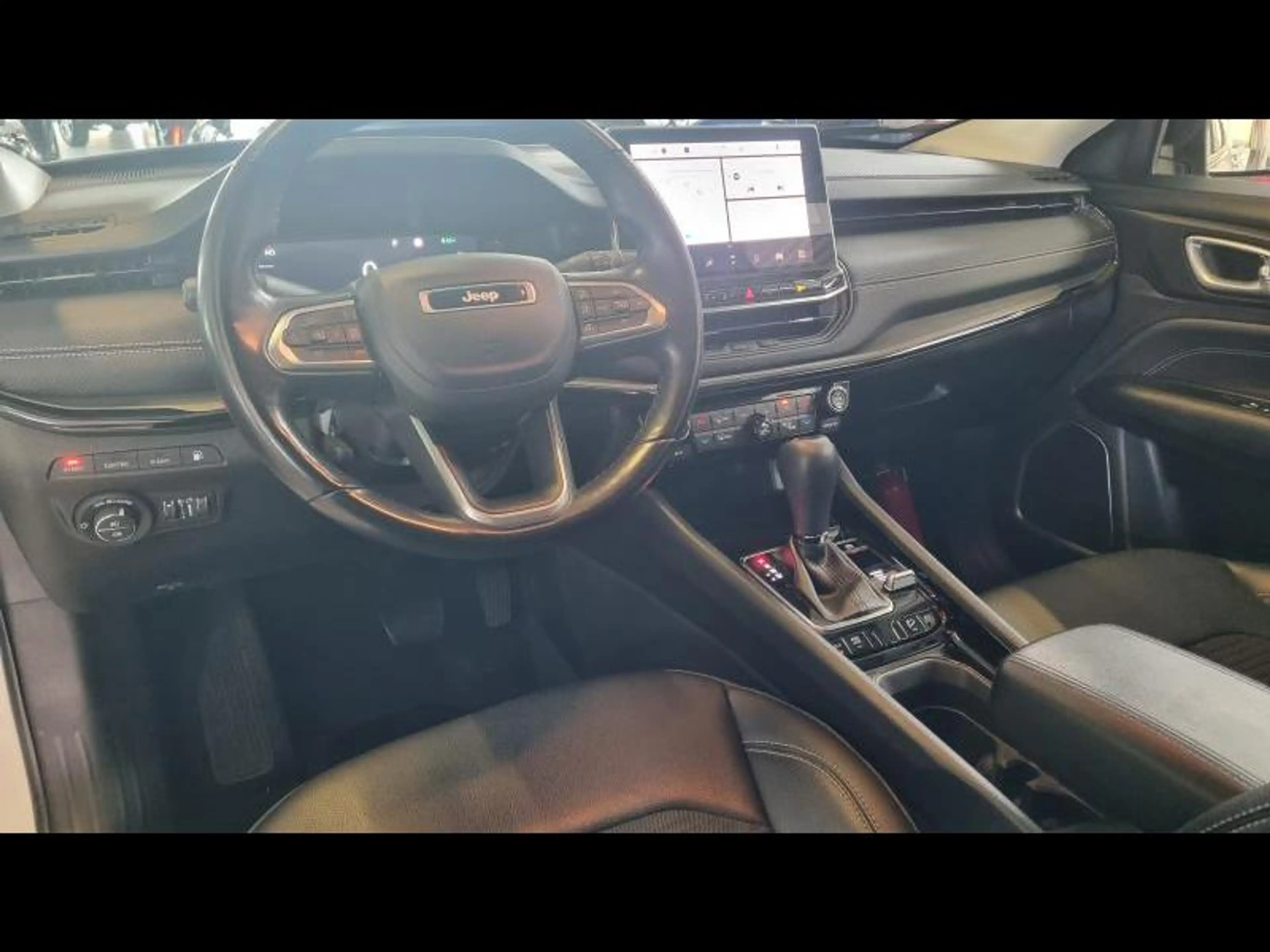 Jeep Compass Night Eagle PHEV 4x4 — photo 8