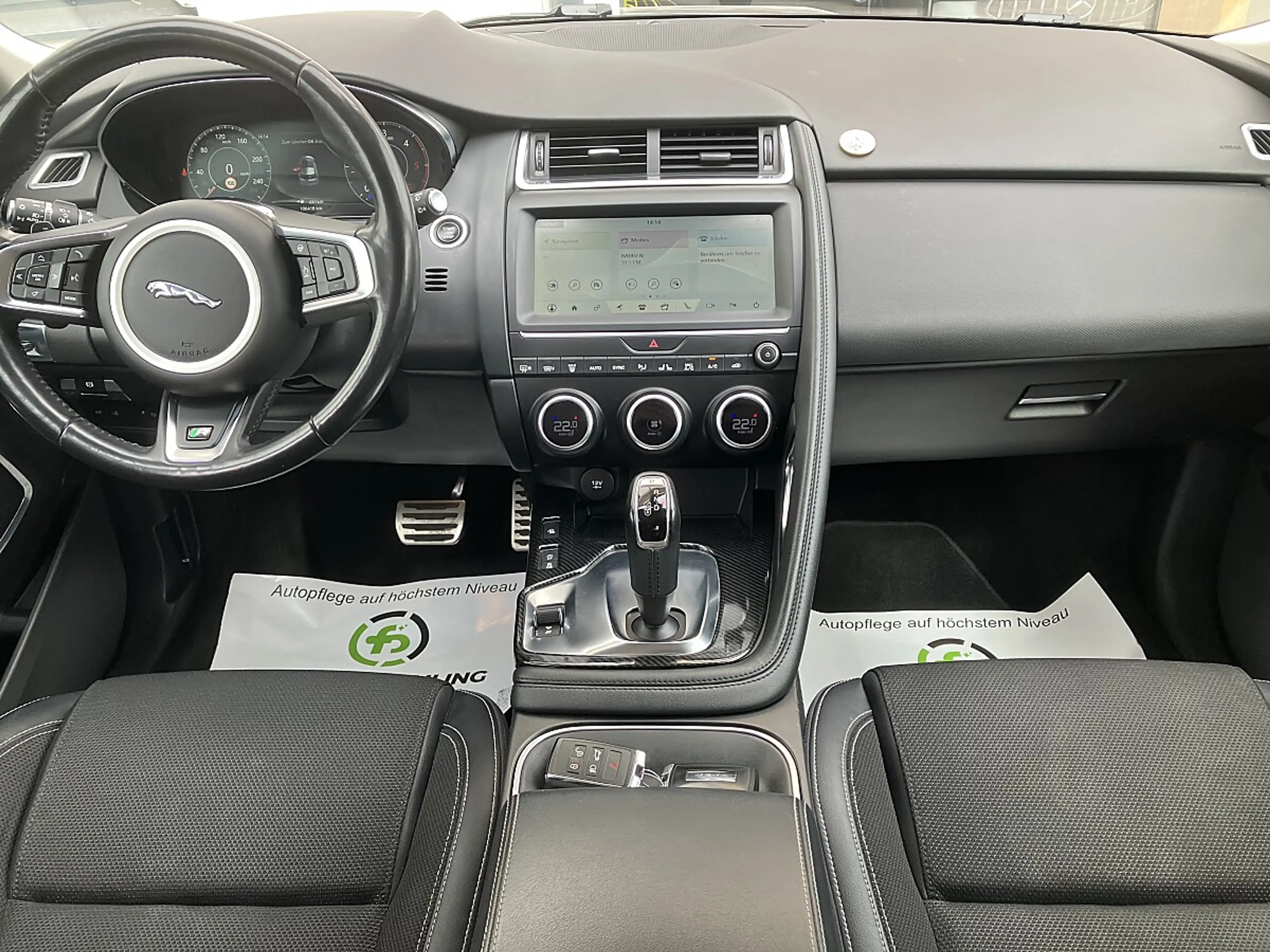 Jaguar E-Pace 2.0DI4 D180 R-Dynamic AWD Aut. — photo 11