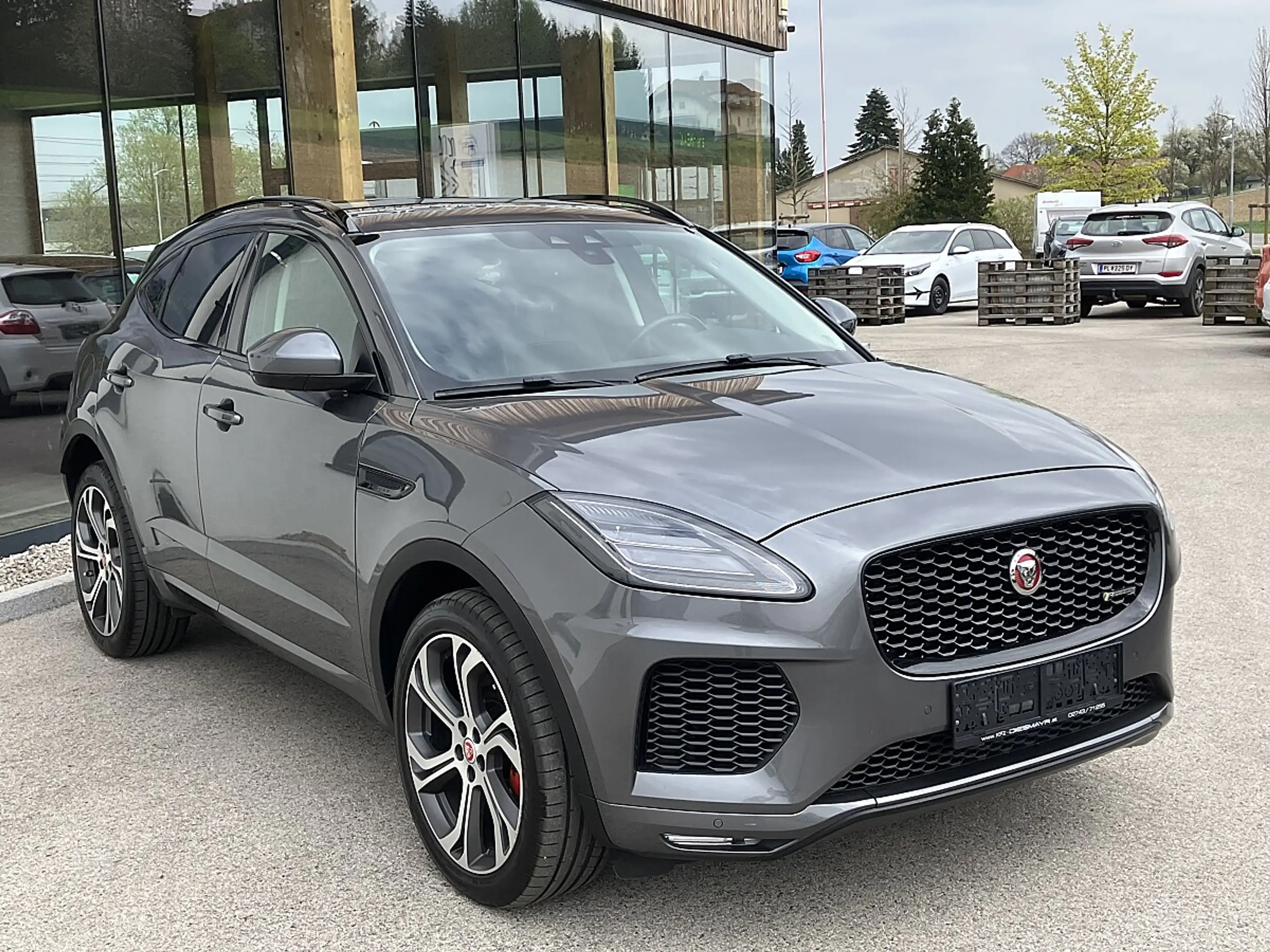 Jaguar E-Pace 2.0DI4 D180 R-Dynamic AWD Aut. — photo 7
