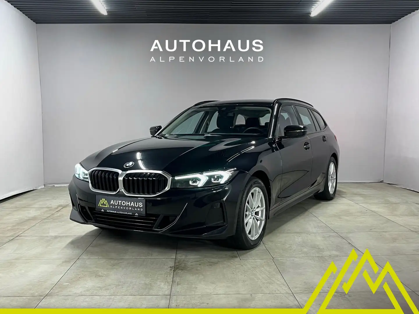BMW 320 d 48V xDrive Touring Aut. ***Widescreen | LED | Schwarz - 1