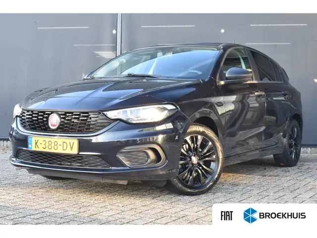 Fiat Tipo 1.4 Street | Navigatie | Trekhaak | Black Pack | D
