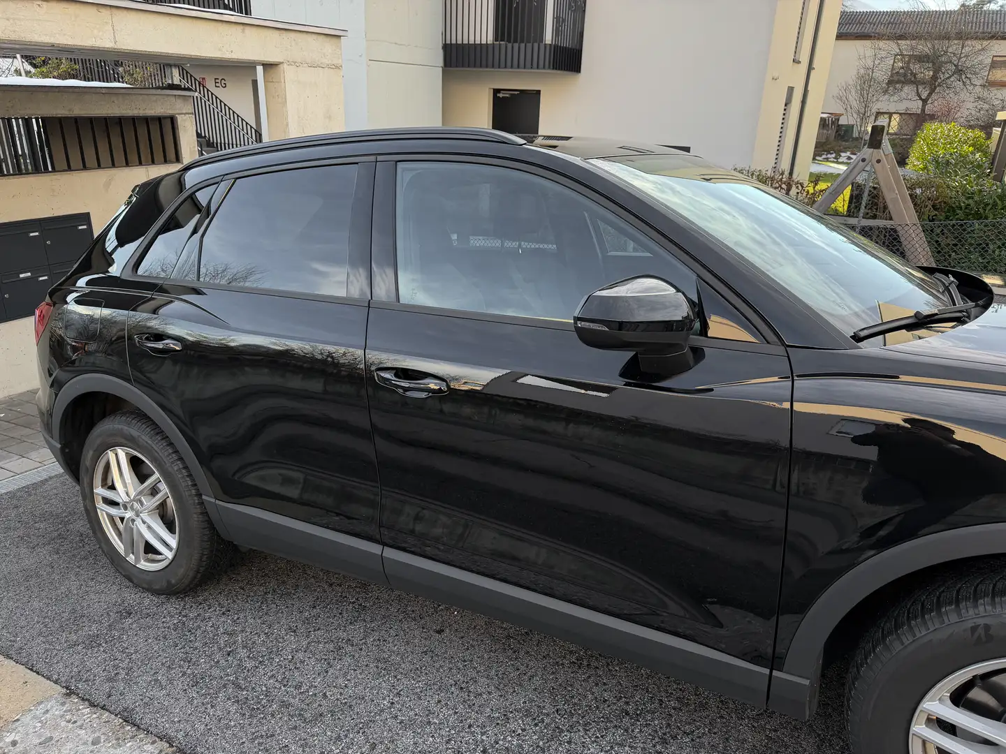 Audi Q3 Q3 35 TFSI intense S-tronicintense Schwarz - 2