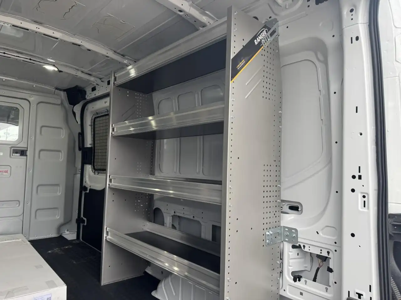 Ford Transit Cargo Van снимка Ford Transit Cargo Van