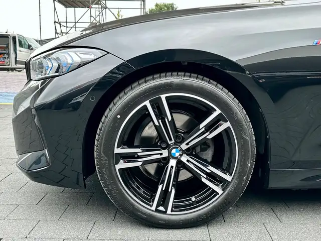 BMW M view 9