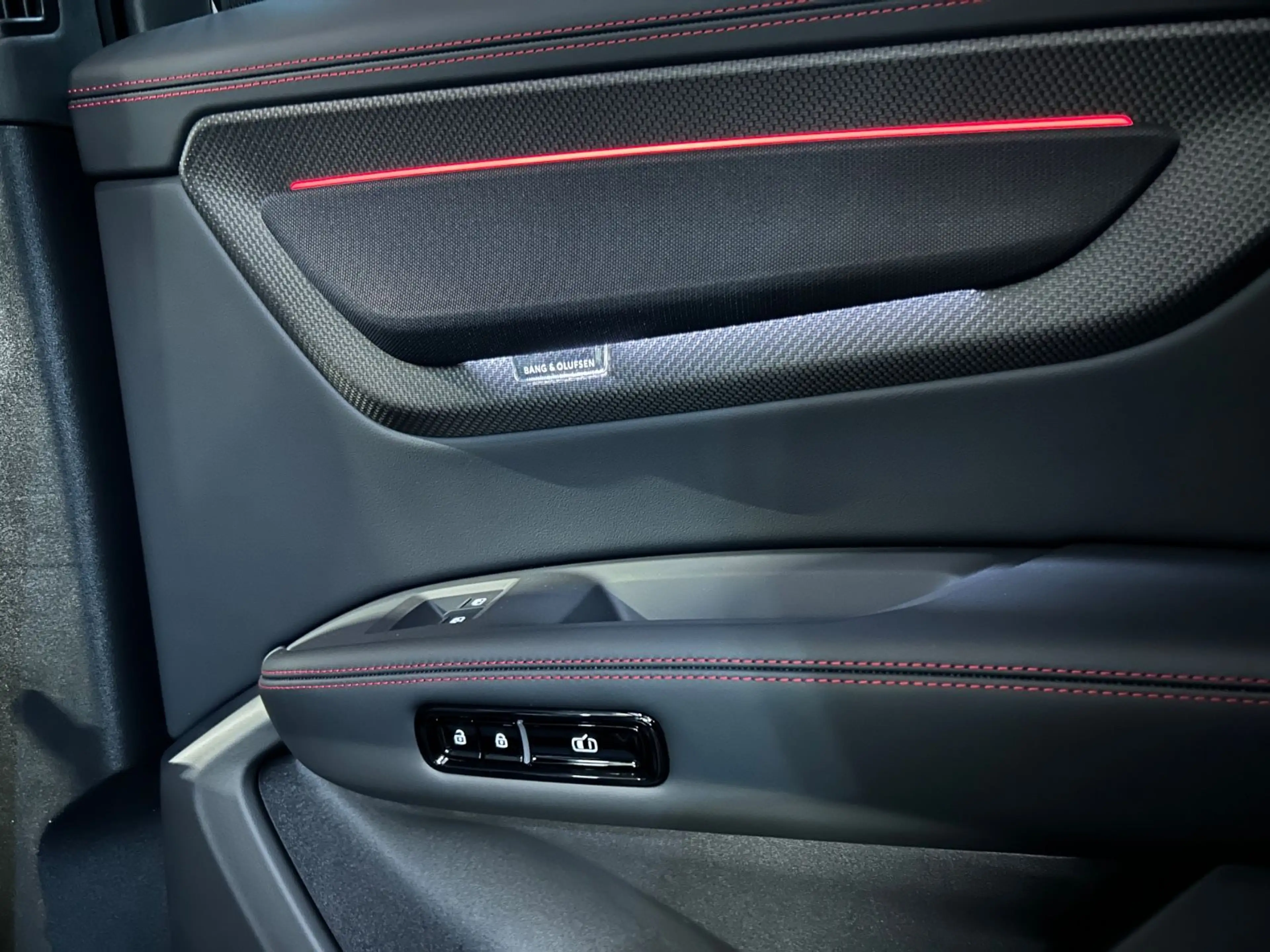 Audi Q7 TDI 220KW NEW MODEL/7SEATS/TECH PRO/MASSAGE — photo 17