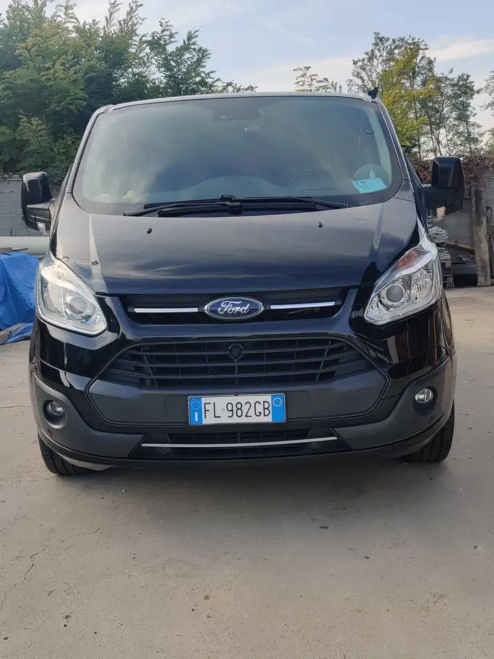 Ford Tourneo Custom
