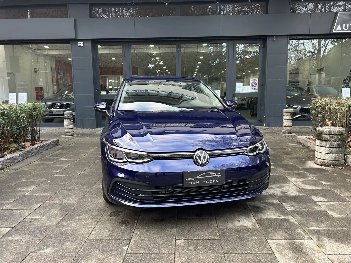 Volkswagen Golf Golf VIII 1.0 etsi evo Life 110cv dsg Blu/Azzurro - 1