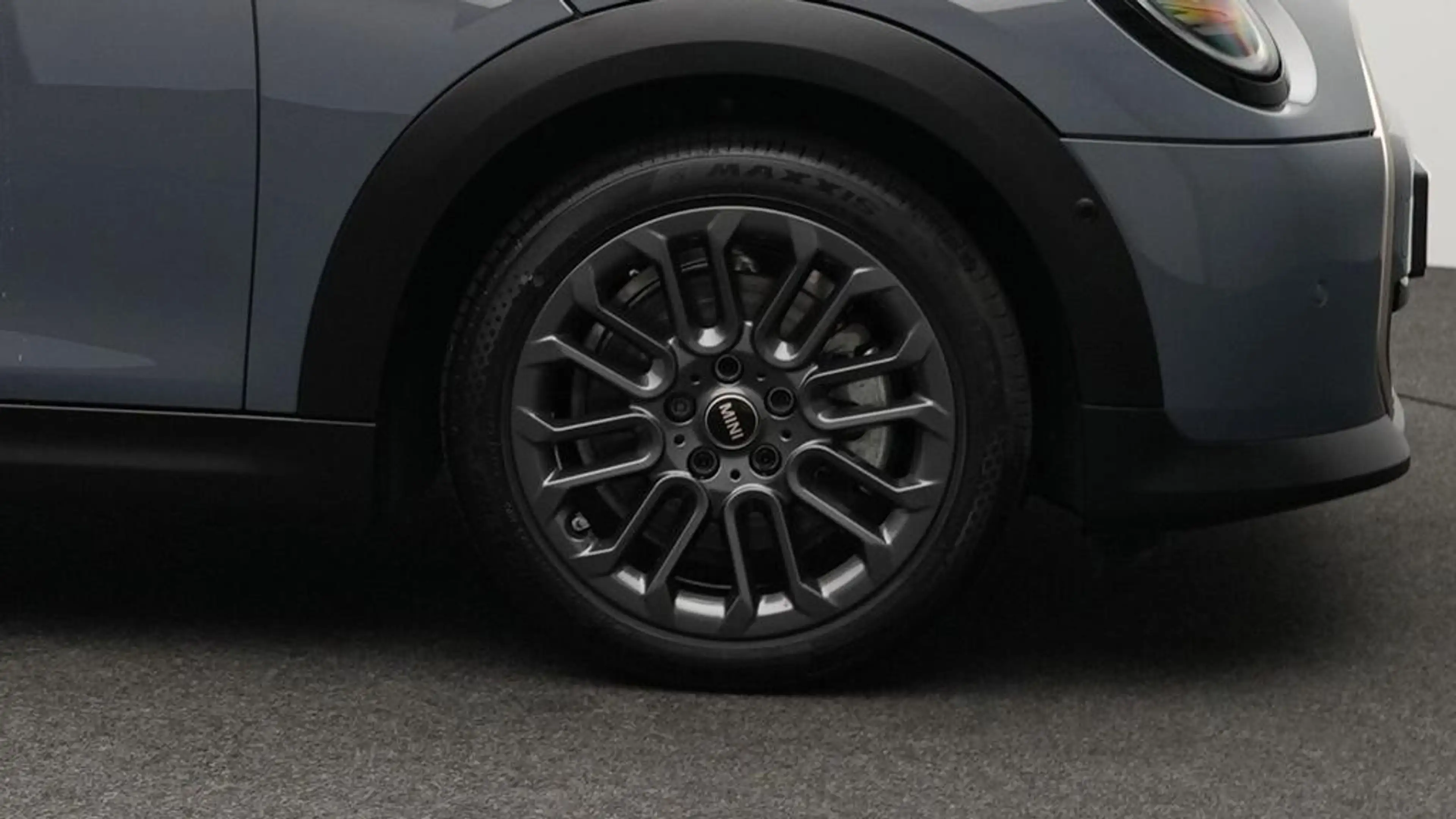 MINI Cooper C Cabrio Favoured Trim — photo 12