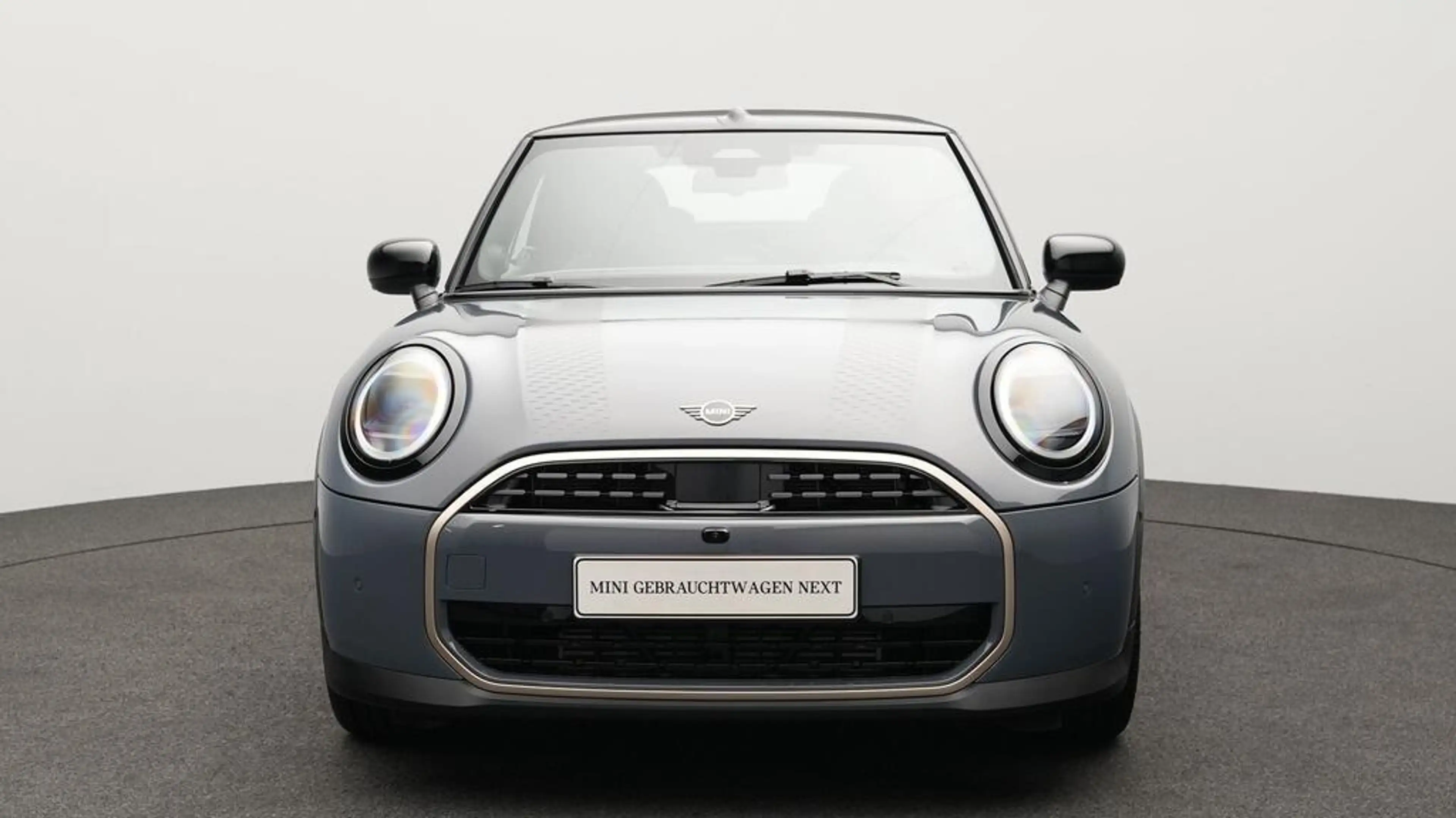 MINI Cooper C Cabrio Favoured Trim — photo 15