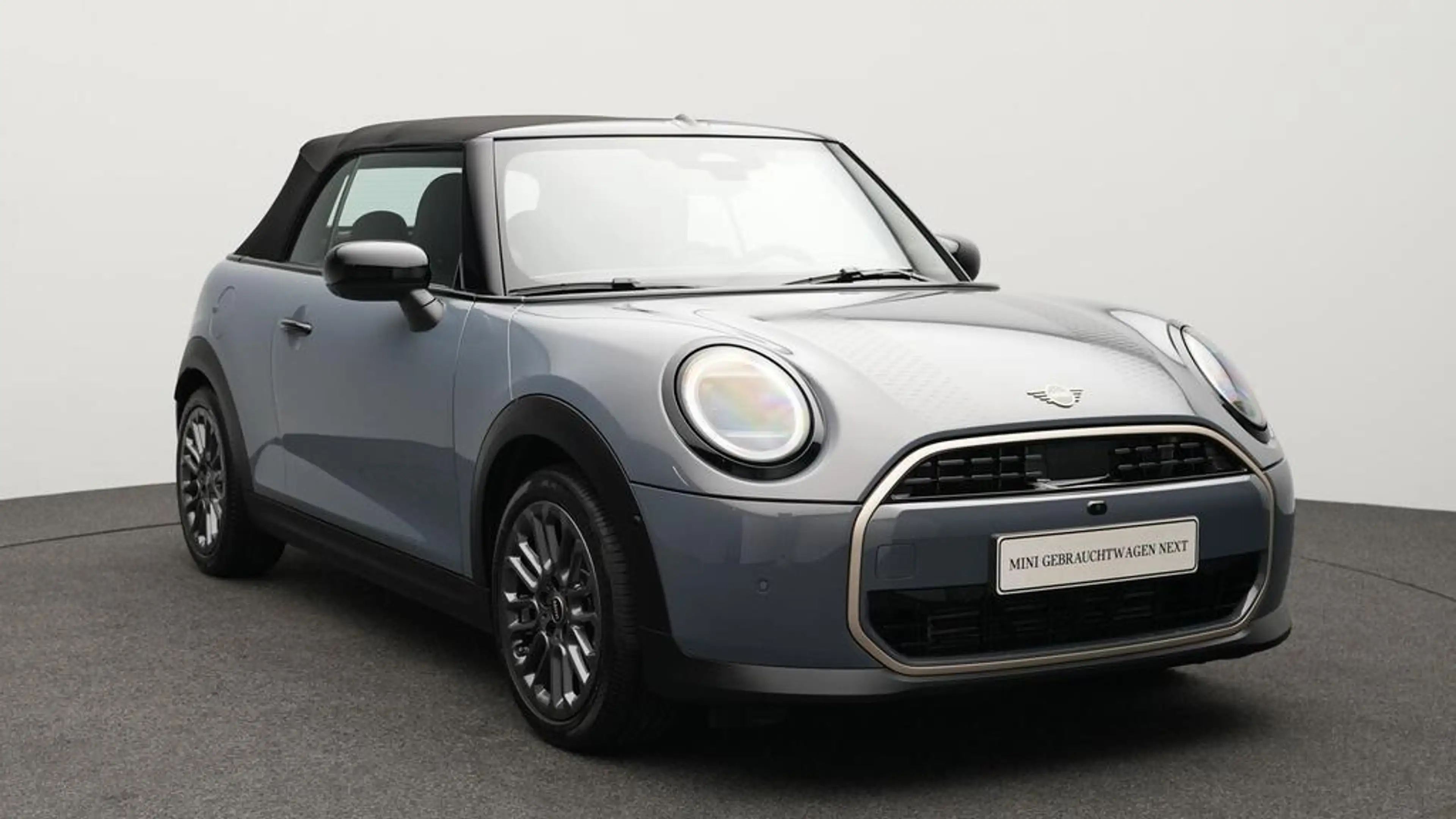MINI Cooper C Cabrio Favoured Trim — photo 14