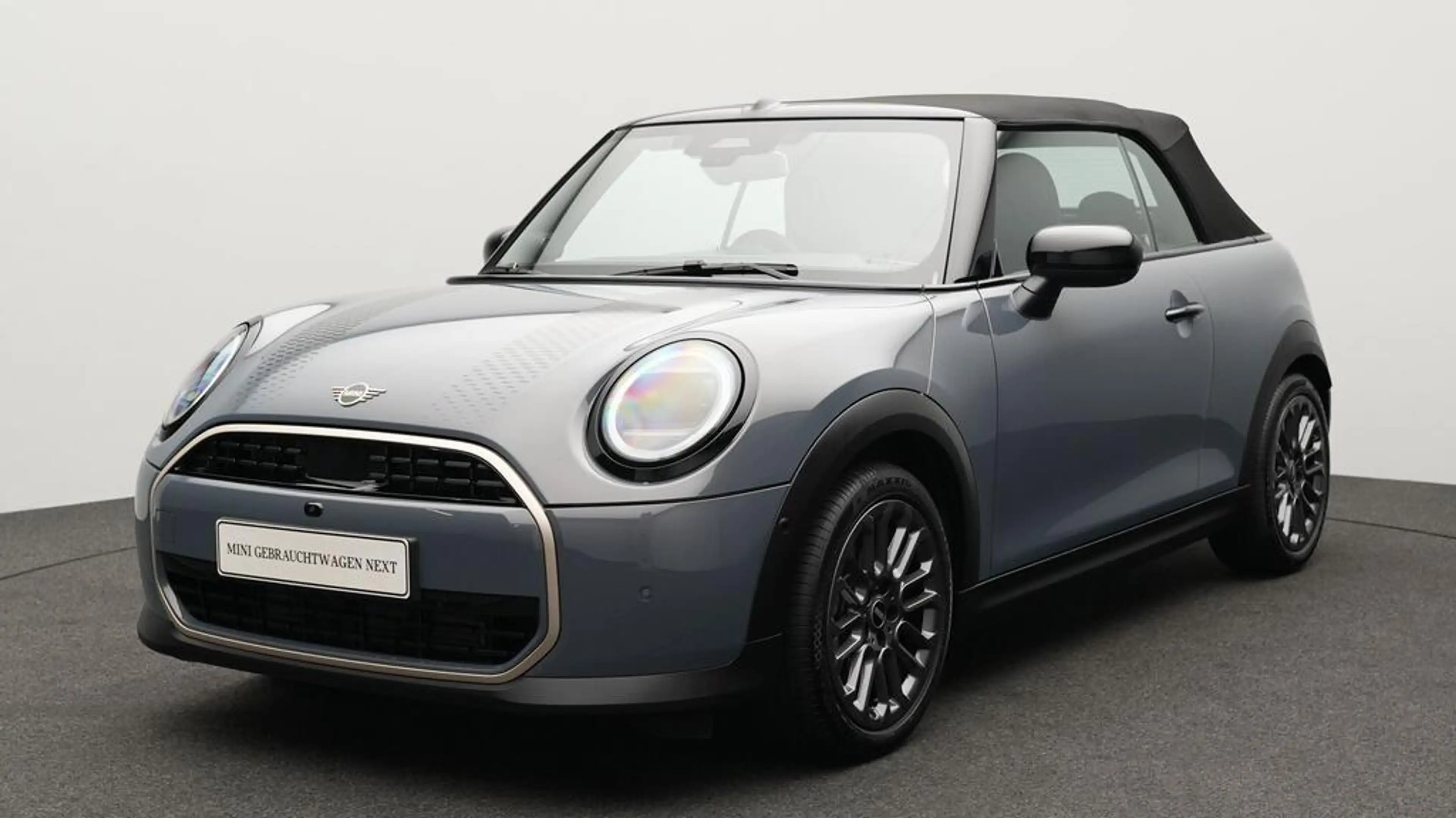 MINI Cooper C Cabrio Favoured Trim