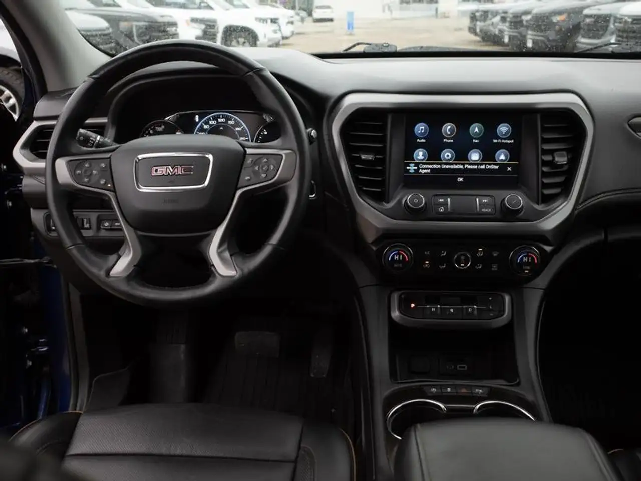 GMC Acadia снимка GMC Acadia