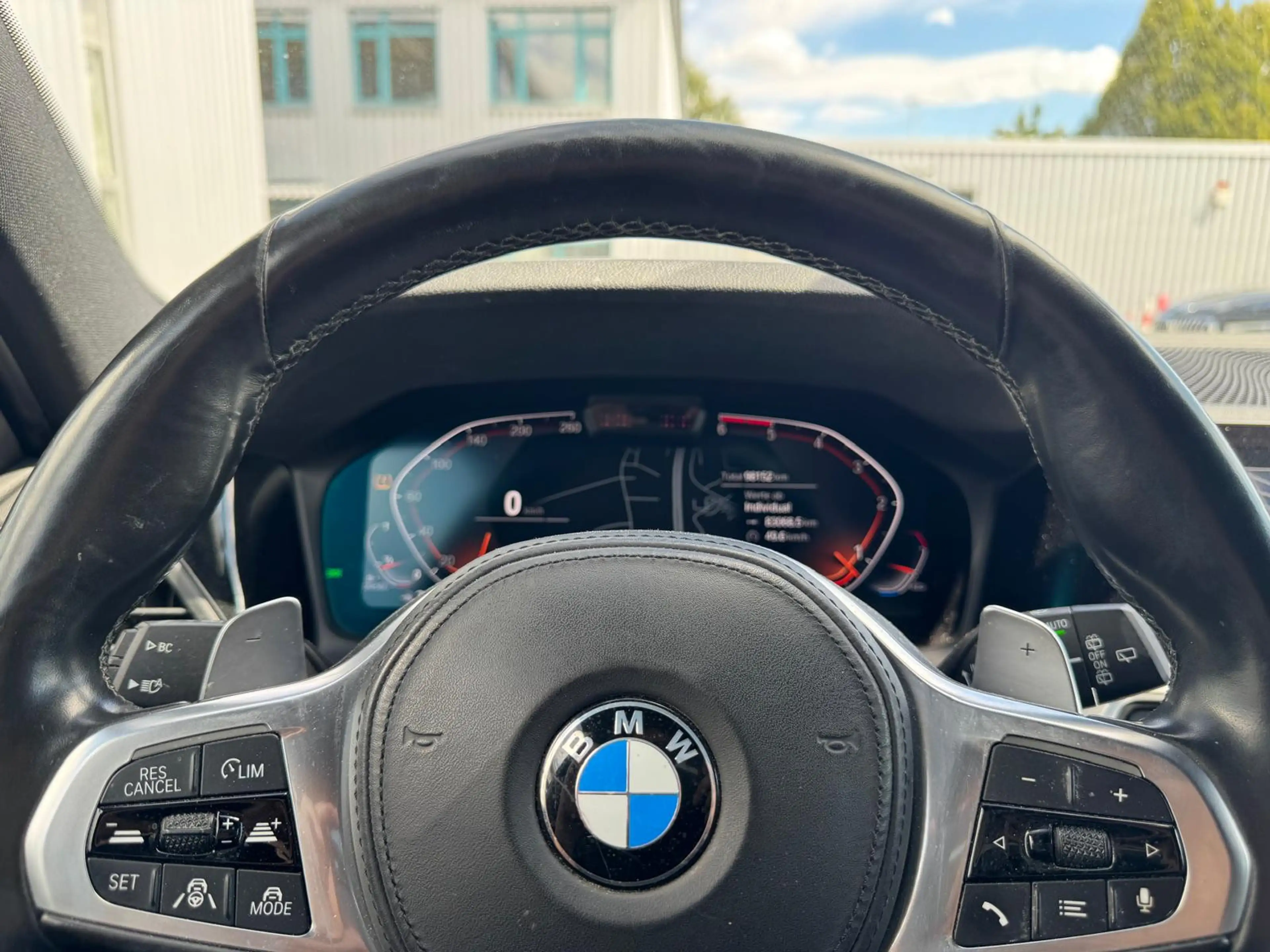 BMW 330 330 d xDrive M Sport — photo 9