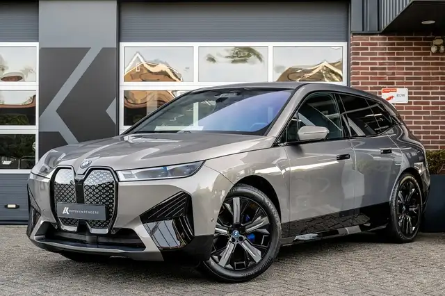 BMW iX xDrive40 Sportpakket | Driving Ass. Prof. | 360 Ca