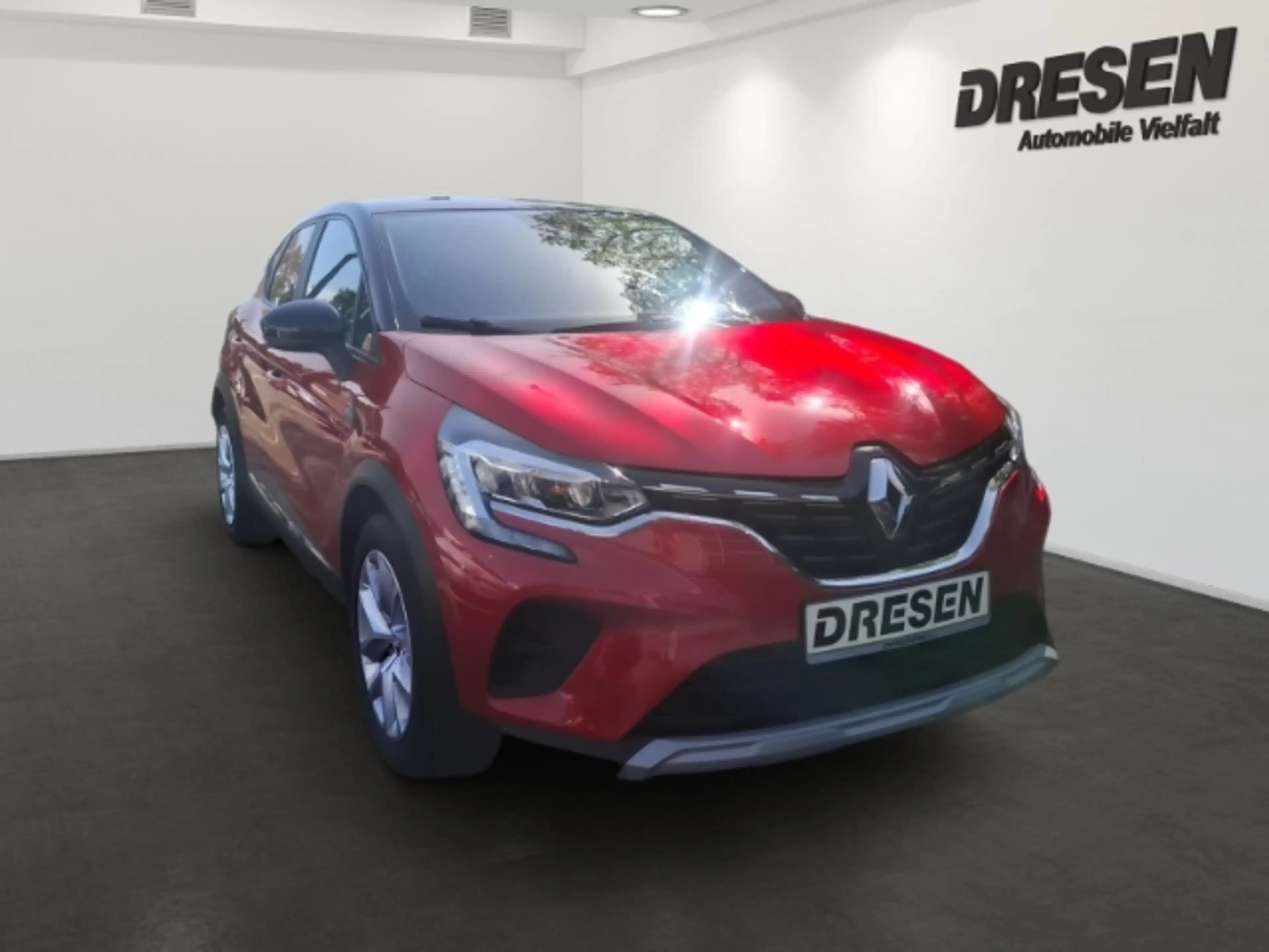 Renault Captur 1.3 TCe 140 *PDC*NAVI*SITZHEIZUNG*KLIMA* — photo 2