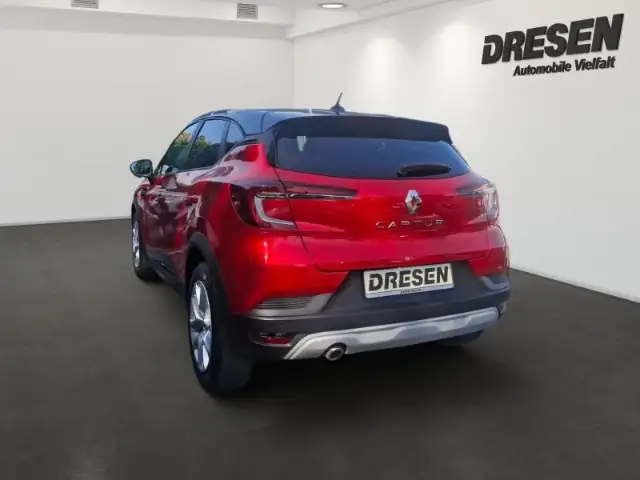 Renault Captur view 4