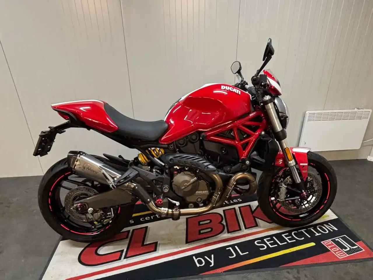 Ducati Monster 821