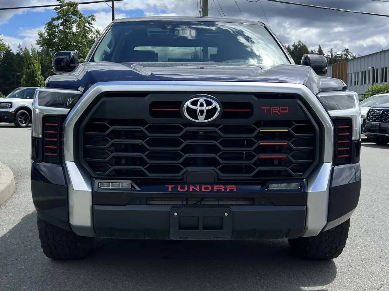 Toyota Tundra photo Toyota Tundra