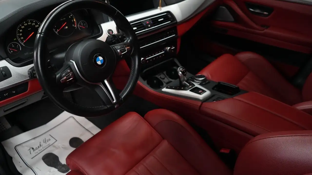 BMW M5 снимка BMW M5