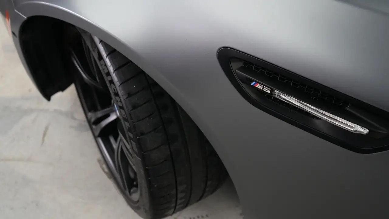 BMW M5 снимка BMW M5