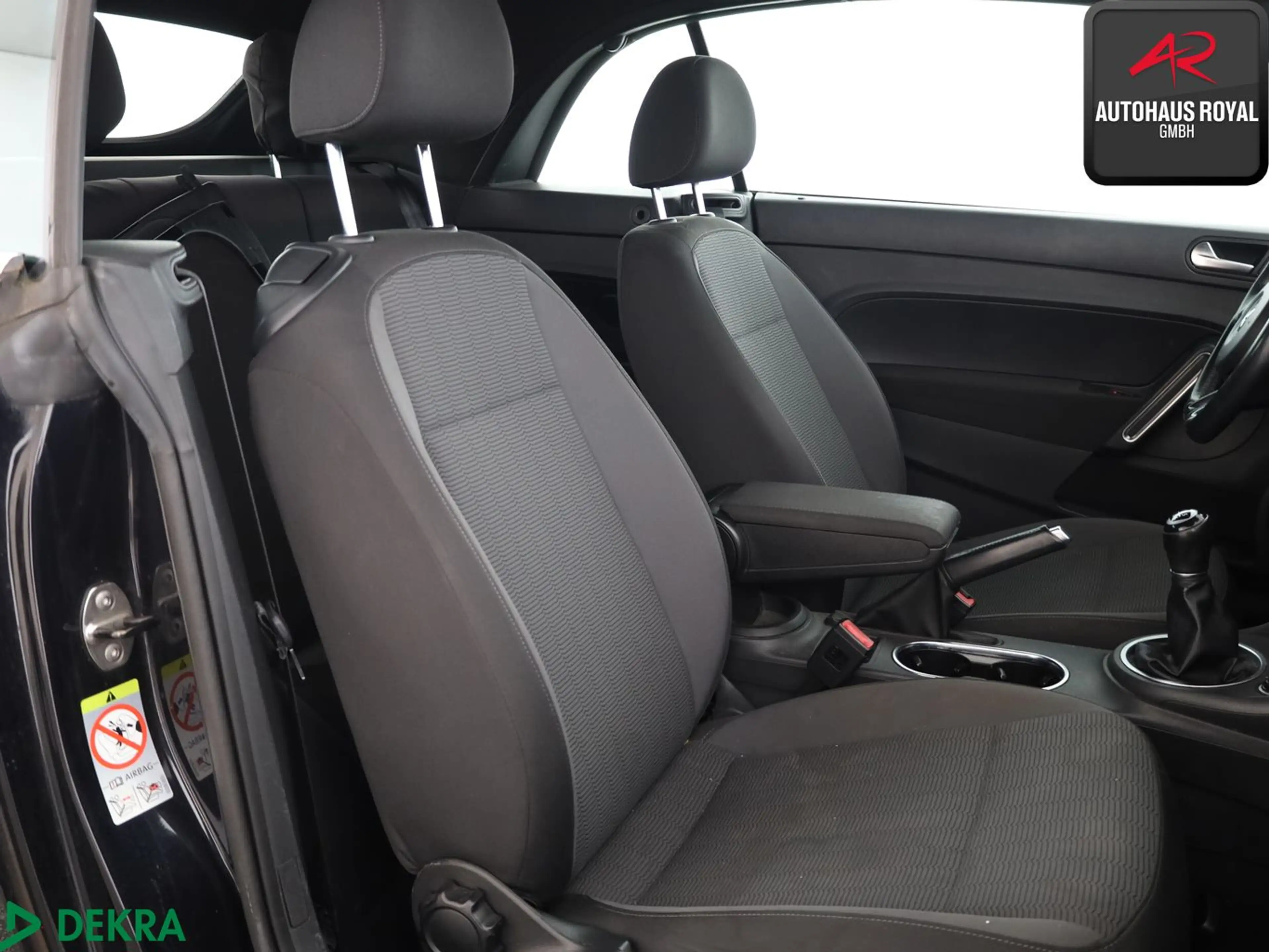 Volkswagen Beetle Cabrio 1.2 TSI NAVI,METALLIC,EINPARKHILFE — photo 10
