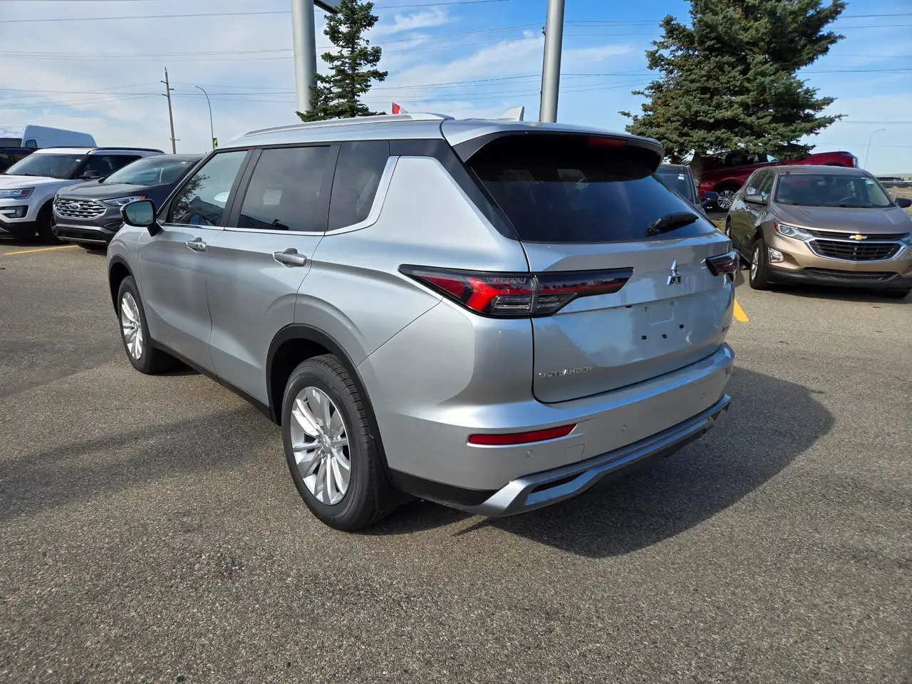 Mitsubishi Outlander снимка Mitsubishi Outlander