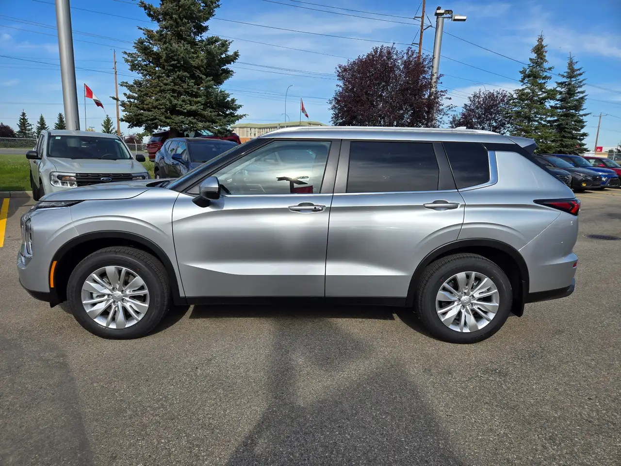 Mitsubishi Outlander снимка Mitsubishi Outlander