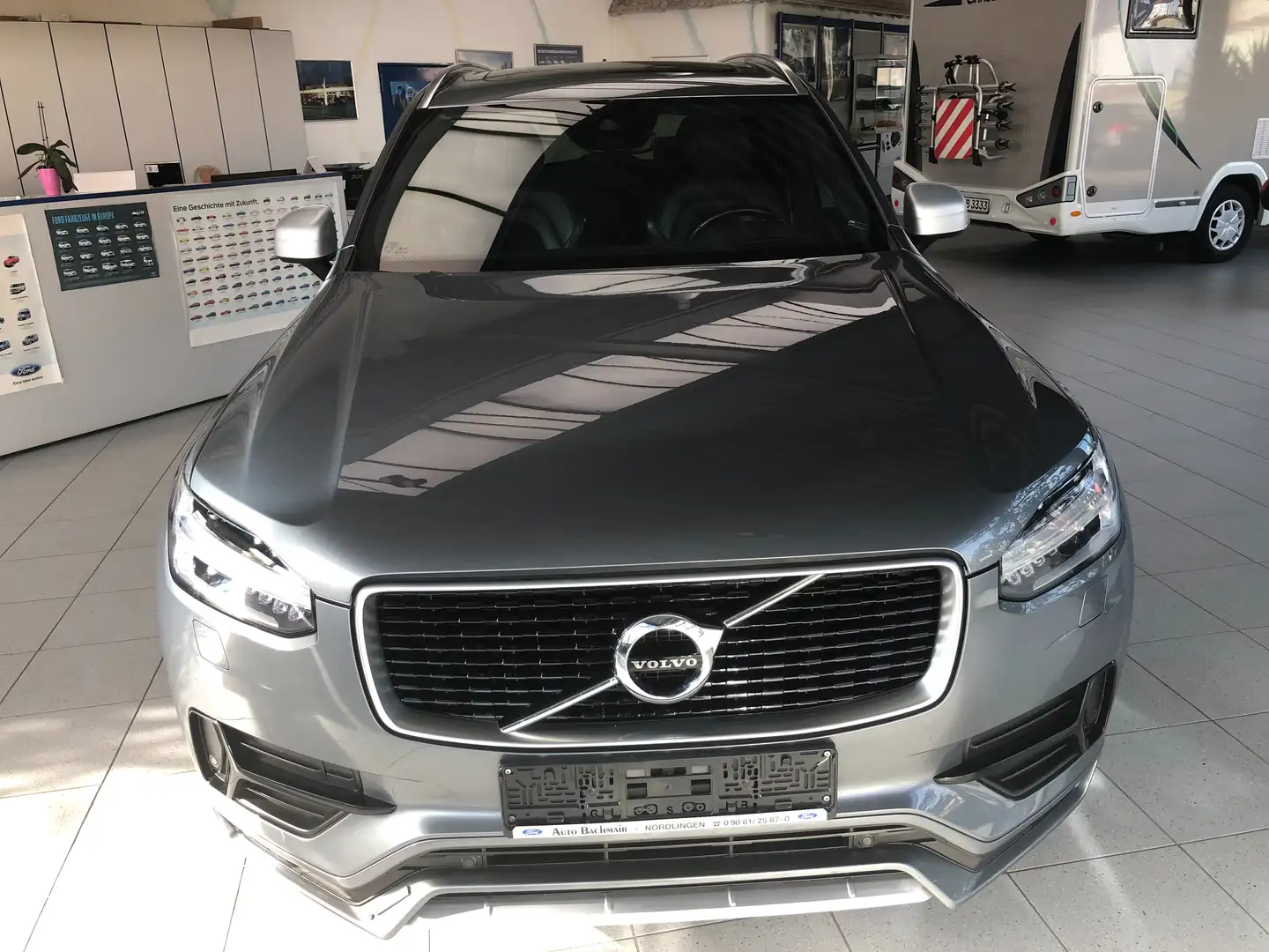 Volvo XC90 R-Design D5 AWD Geartronic Gris - 2