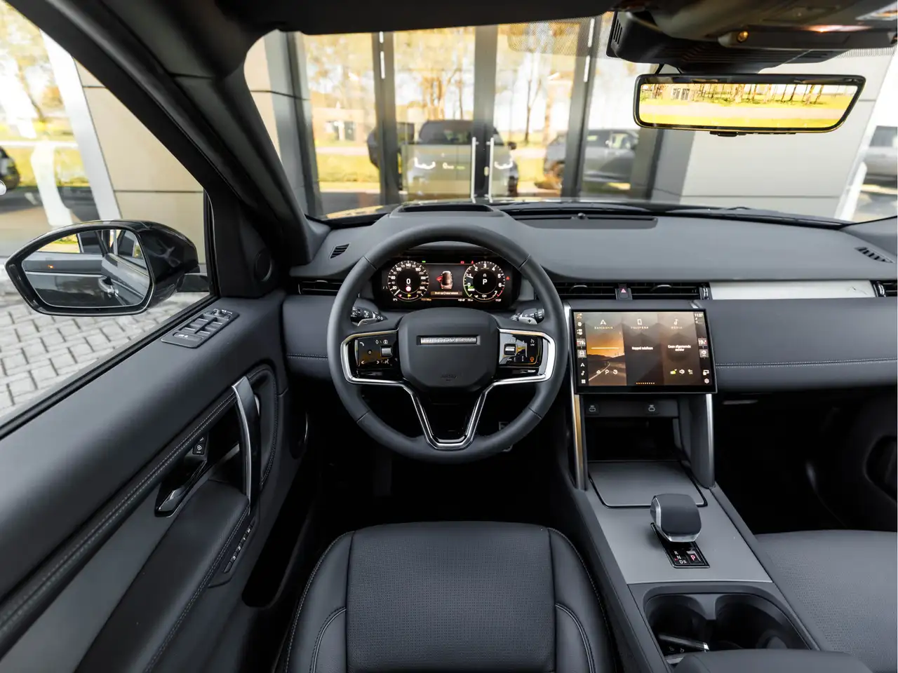 Land Rover Discovery Sport 2026 — фото 11