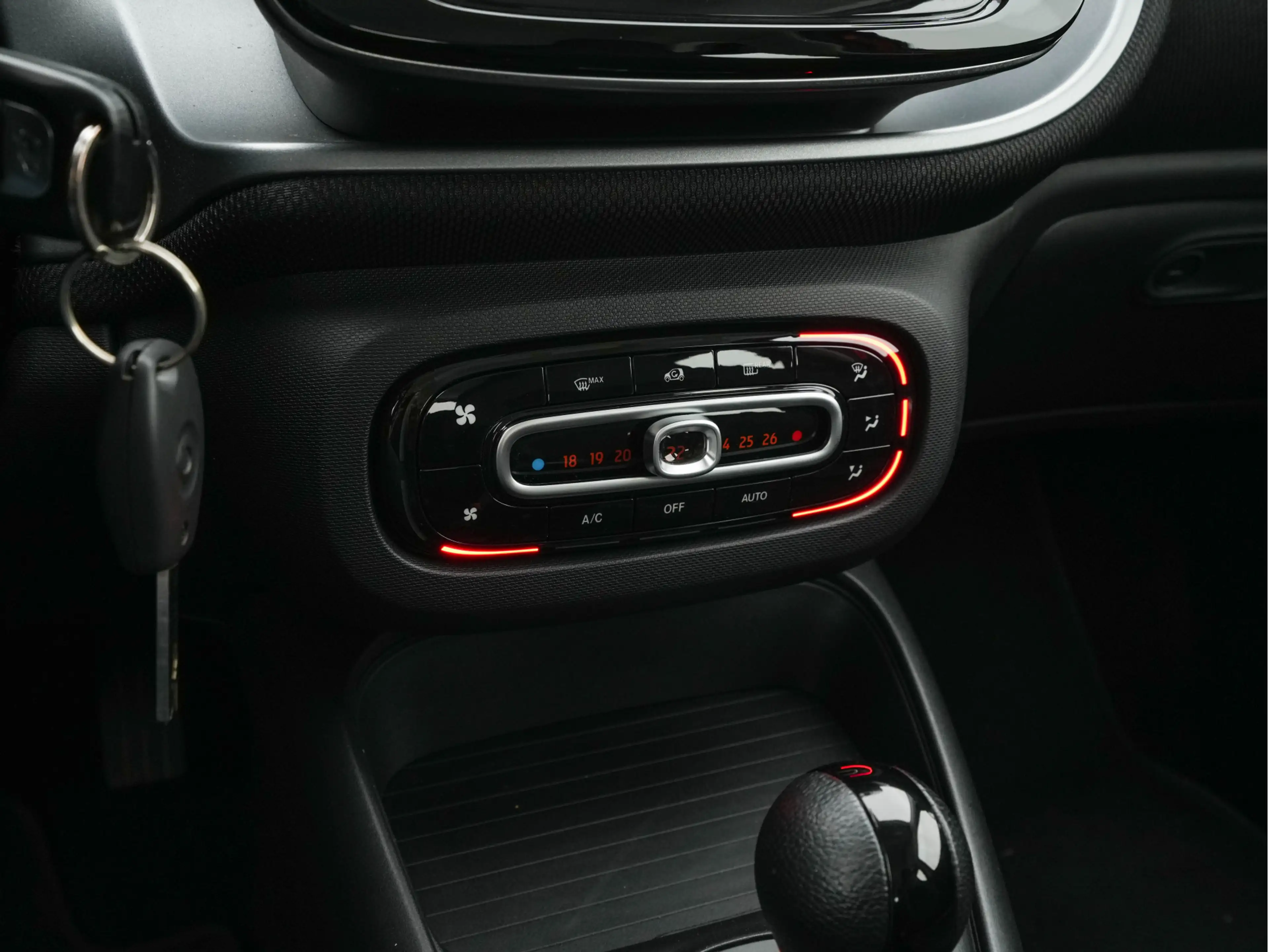 smart forFour EQ Passion 18 kWh {SoH-95%} Aut.*FACE-LIFT | LED-L — photo 14