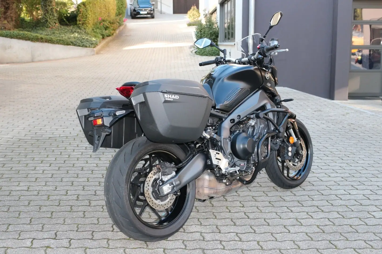 Yamaha MT-09 mit Koffern, A2 möglich Schwarz - 2