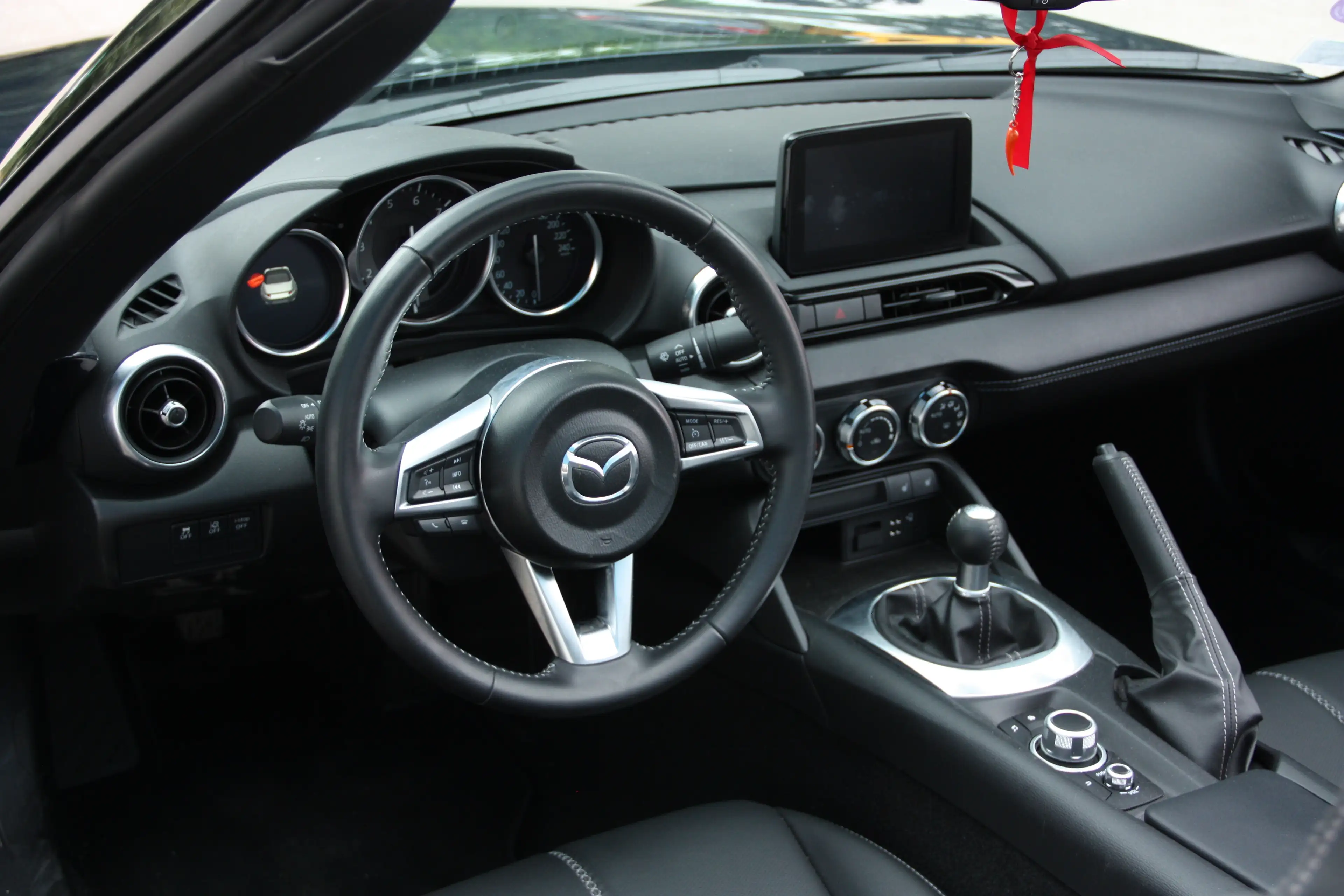 Mazda MX-5 MX-5 RF 1.5L SKYACTIV-G 132 ch Selection — photo 4