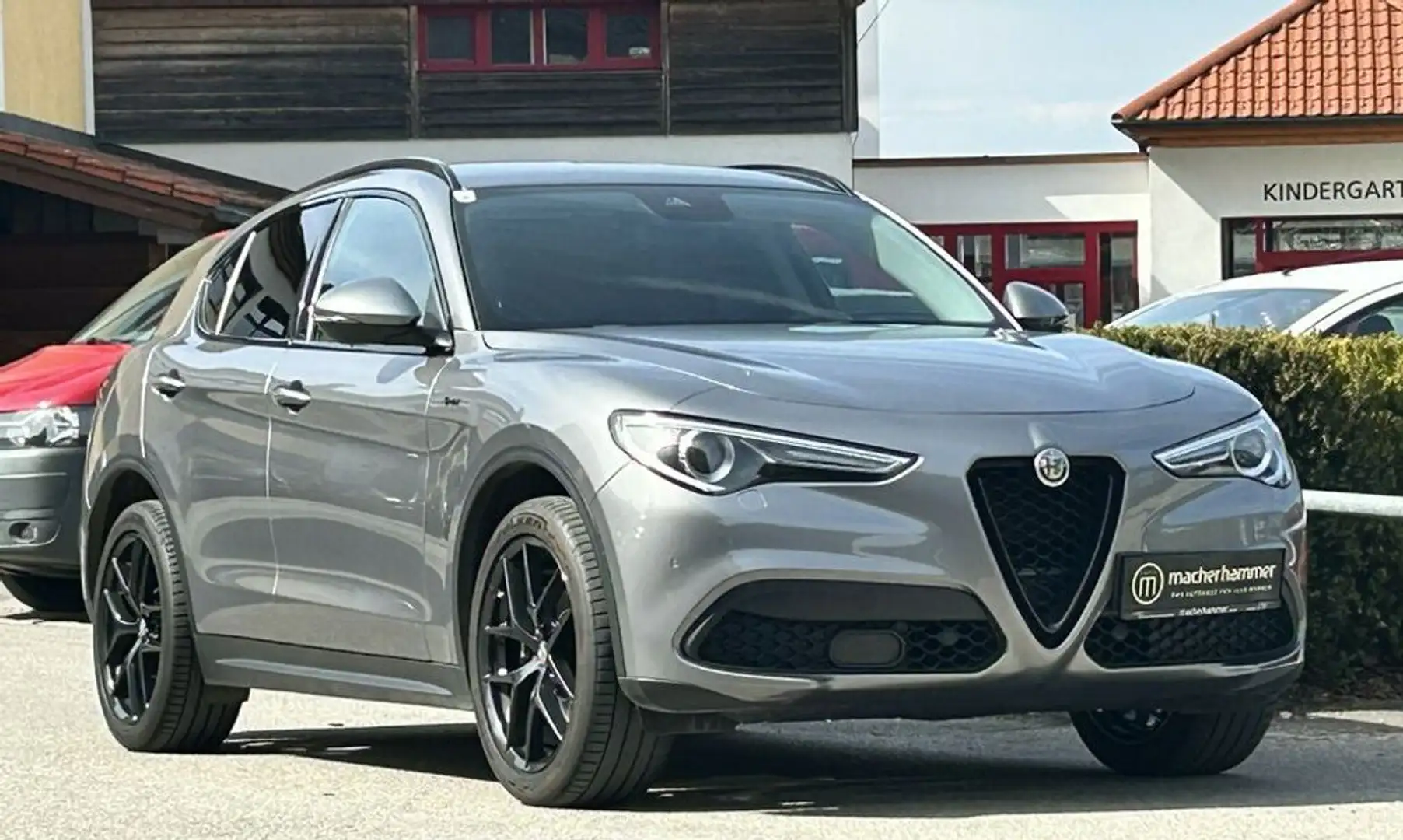 Alfa Romeo Stelvio Sprint Q4 *SPORT*ACC*KEYLESS*AHK*20'' Grau - 2
