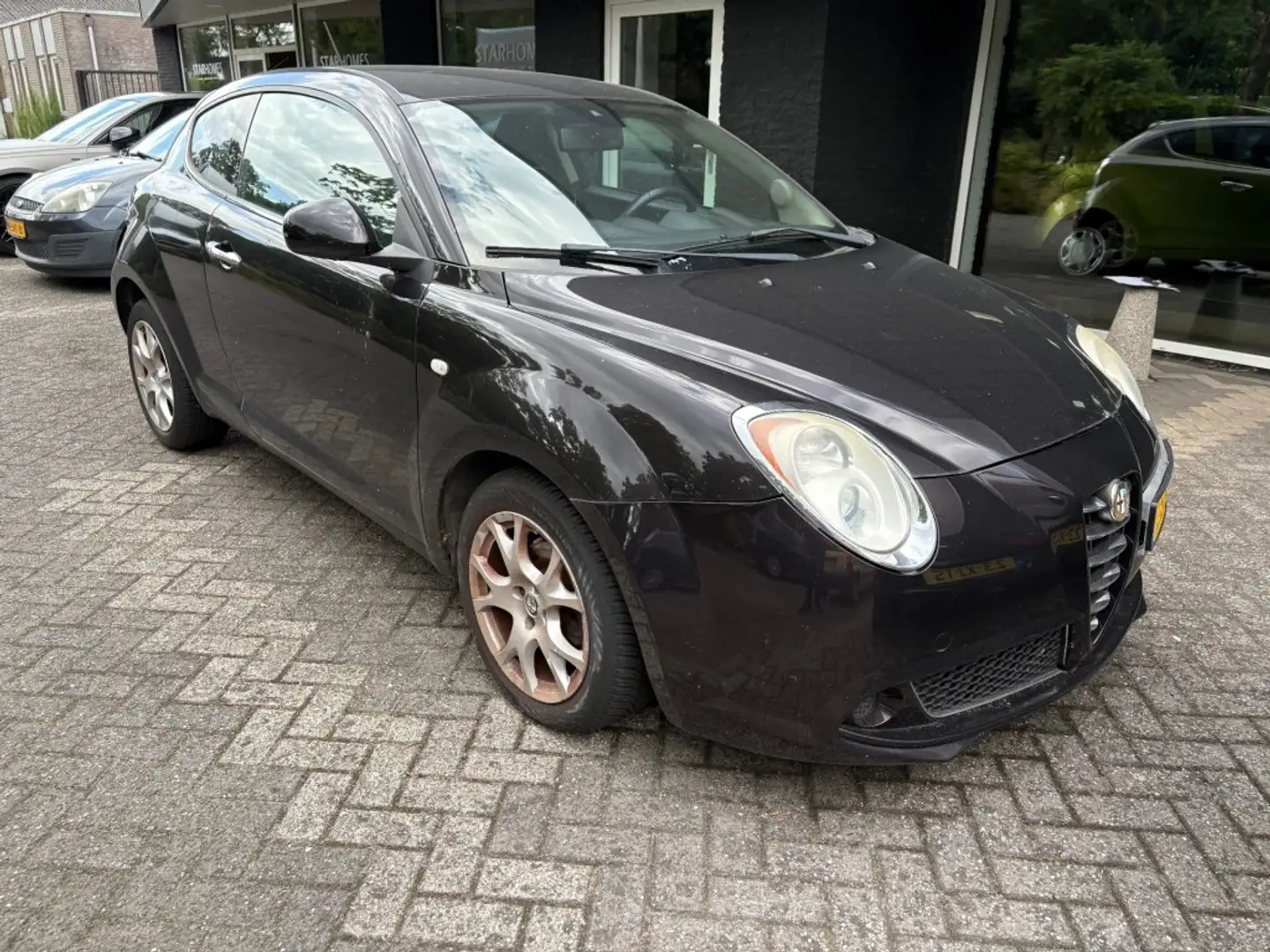 Alfa Romeo MiTo 1.3 JTDM ECO ESSENT. / EXPORT / CLIMAT / CRUISE Zwart - 1