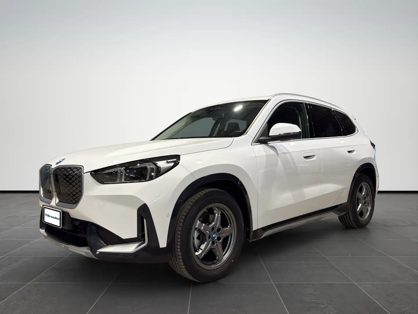 BMW iX1 edrive 20 X-Line Blanc - 1