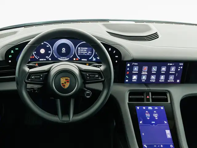 Porsche Taycan view 8