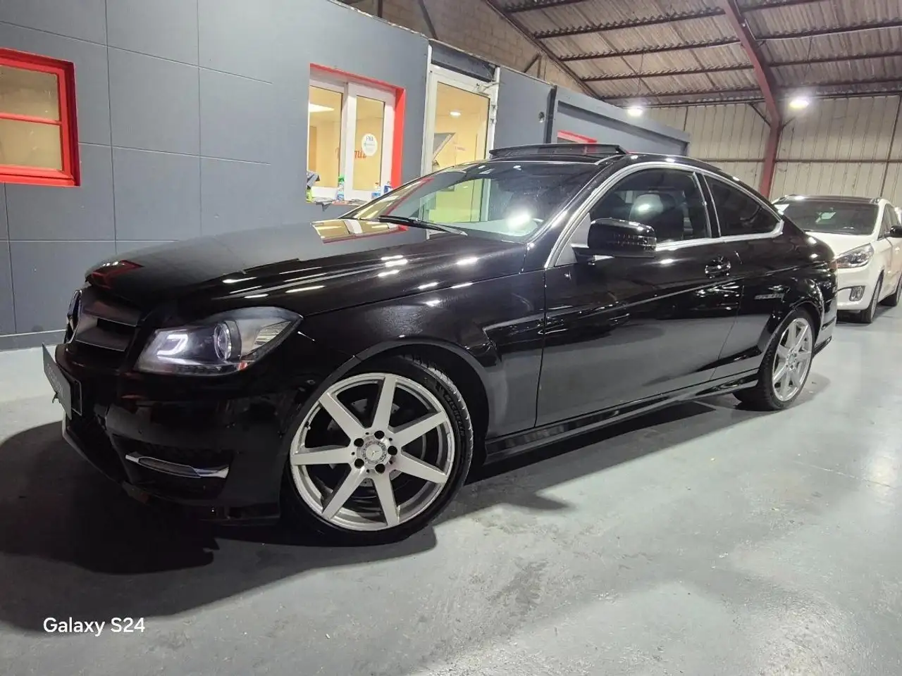 Mercedes-Benz C 220