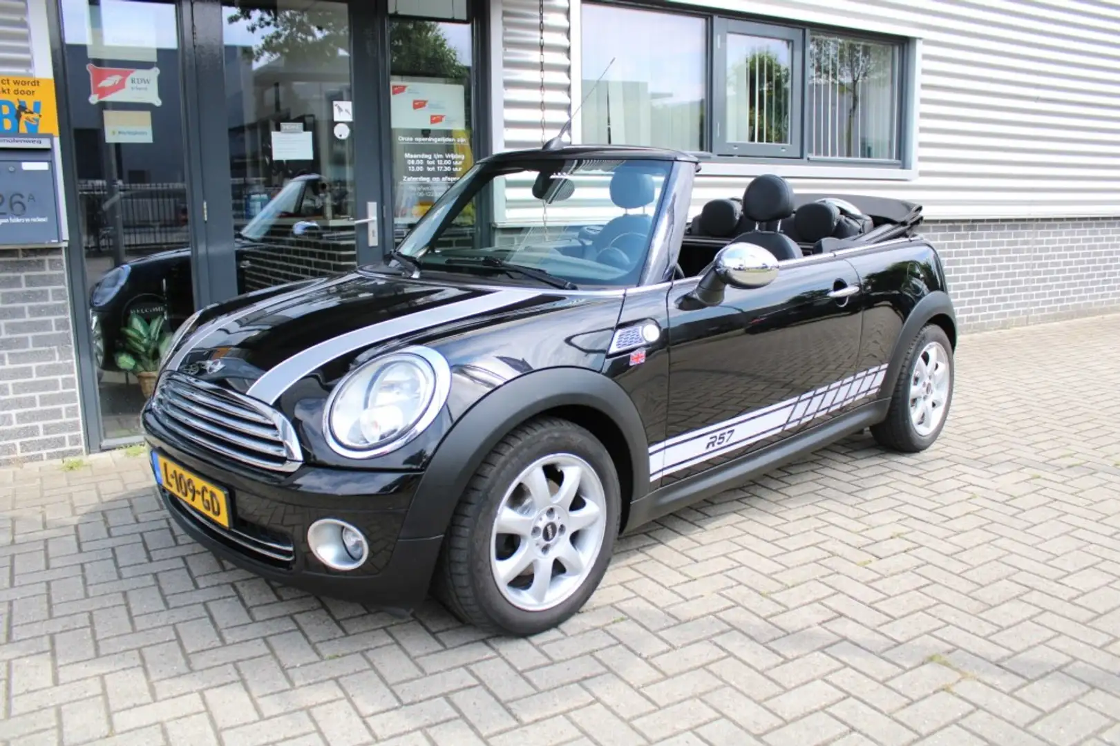 MINI Cooper Cabrio Chili 1.6 airco leder cruise control el pakket Negro - 1