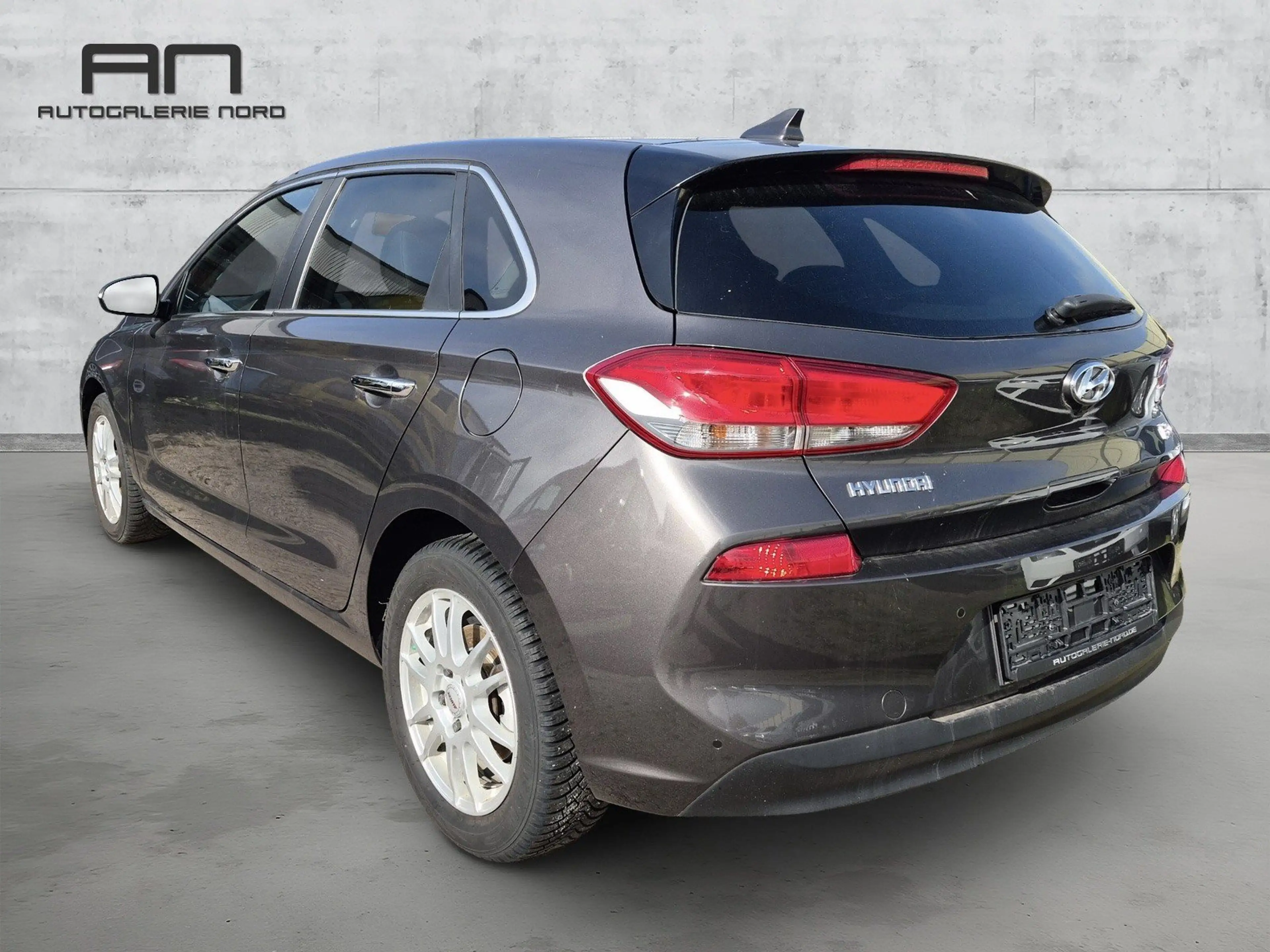 Hyundai i30 Premium LED-SW+ACC+Winter-Paket+SmartKey+Assists — photo 8